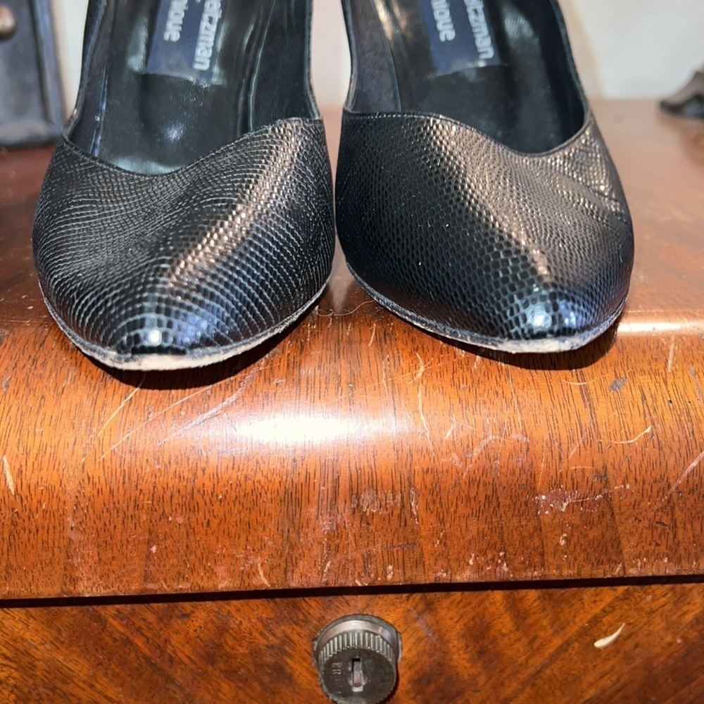 Stuart Weitzman | Reptile Heels - Size 9 1/2 B - image 8